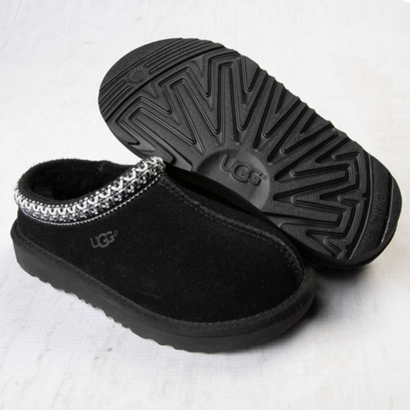 SOLD UGG Tasman Clog Black Suede Fuzzy Inside - Picture 2 of 13